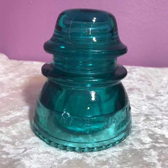 Hemingray 42 * Electric Insulator Teal Aqua Retro Collectible Glass Display Home - Picture 2 of 7